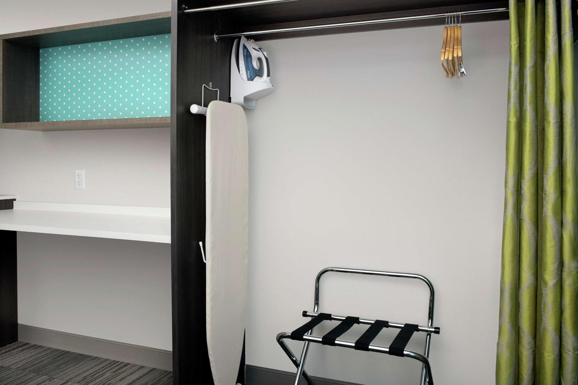 Home2 Suites By Hilton Phoenix Airport South Exteriör bild